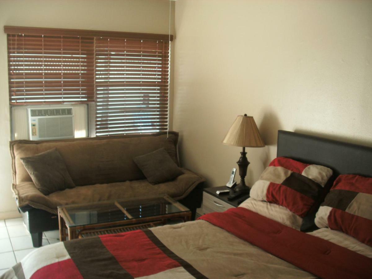 Newly Furnished Large, Clean, Quiet Private Unit Διαμέρισμα Φορτ Λόντερντεϊλ Εξωτερικό φωτογραφία